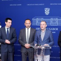 Potpisan ugovor o suradnji suverenističkih stranaka na parlamentarinim izborima 2020. godine