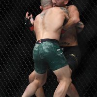 Alexander Volkanovski - Max Holloway