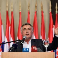 Predizborni skup Miroslava Škore u kongresnoj dvorani Hotela Neboder u Rijeci