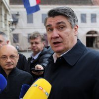 Zoran Milanović i Goran Aleksić daju izjavu na Markovom trgu