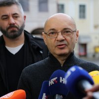 Zoran Milanović i Goran Aleksić daju izjavu na Markovom trgu