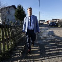 Predsjednički kandidat Dario Juričan obišao Kozari puteve