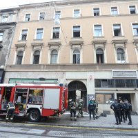 Vatrogasci gase požar u zgradi u Jurišićevoj ulici u Zagrebu