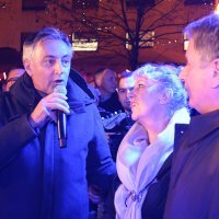 Predsjednički kandidat Miroslav Škoro družio se s građanima na Cvjetnom trgu