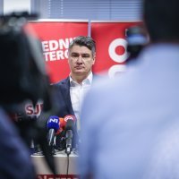 Press konferencija predsjednickog kandidata Zorana Milanovića