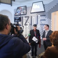 Jasmin Krpan u pratnji odvjetnika vratio sliku u Modernu galeriju