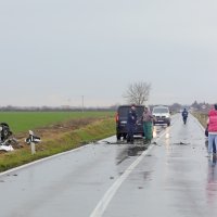Vukovar: U prometnoj nesreći između dva automobila poginula jedna osoba