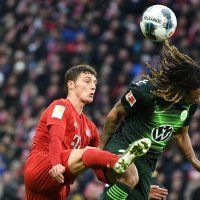 Bayern (Benjamin Pavard) - Wolfsburg (Kevin Mbabu)