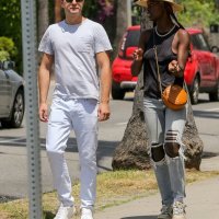 Joshua Jackson i Jodie Turner Smith