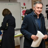 Zagreb: Kandidat za predsjednika RH Miroslav Škoro glasovao je na izborima za predsjednika