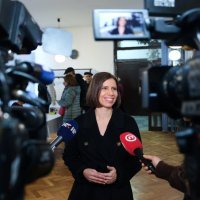 Zagreb: Kandidatkinja za predsjednicu RH Katarina Peović glasovala na izborima