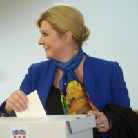 Zagreb: Aktualna predsjednica Grabar-Kitarović glasovala na predsjedničkim izborima