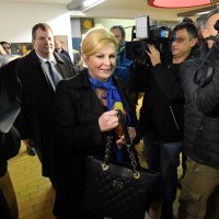 Zagreb: Aktualna predsjednica Grabar-Kitarović glasovala na predsjedničkim izborima