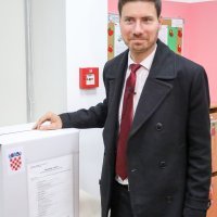 Zagreb: Predsjednički kandidat Ivan Pernar glasovao na predsjedničkim izborima