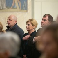 Kolinda Grabar Kitarović sa suprugom Jakovom na polnoćki