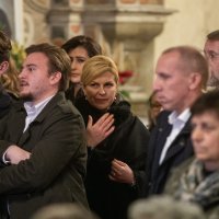 Kolinda Grabar Kitarović sa suprugom Jakovom na polnoćki