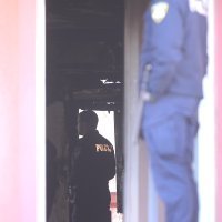 Zagreb: Policijski očevid u kući gdje je noćas došlo do požara