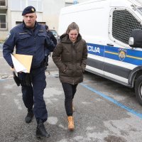 Karlovac: 19-godišnja vozačica koja je pregazila policajca dovedena na ispitivanje
