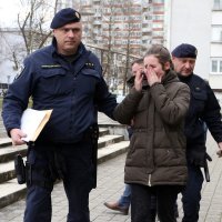 Karlovac: 19-godišnja vozačica koja je pregazila policajca dovedena na ispitivanje