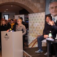 Split: Kolinda Grabar Kitarović obratila se građanima i javnosti na skupu u hotelu Cornaro