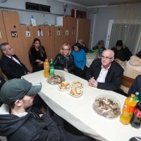 Zagrebački gradonačelnik obišao prenoćište Crvenog križa u Kosnici