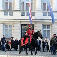 Zagreb: Počasna satnija Kravat pukovnije na novogodišnjoj Smjeni straže na Trgu svetog Marka