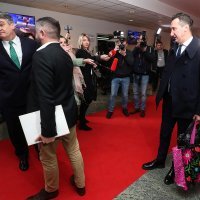 Savjetnik Kolinde Grabar Kitarović Tomislav Madžar verbalno je napao Zorana Milanovića