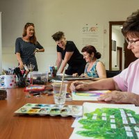 Izložba radova polaznika umjetničkih radionica generacije 54+