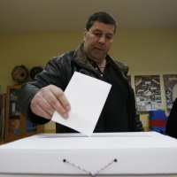 Velik broj glasača okupio se na biračkom mjestu u Mostaru