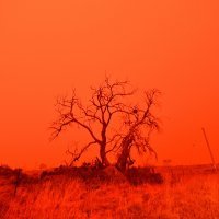 Crveno nebo iznad Australije