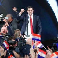 Govor Davora Bernardića u izbornom stožeru Zorana Milanovića