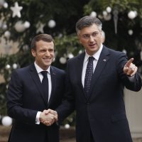 Sastanak Plenkovića i Macrona u Elizejskoj palači