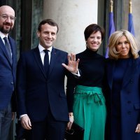 Brigitte Macron i Amelie Derbaudrenghien