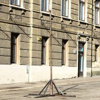 Zapaljena skulptura od Ivana Kožarića, Stog sijena