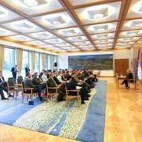 Sastanak predsjednice Kolinde Grabar-Kitarović sa stranim novinarima