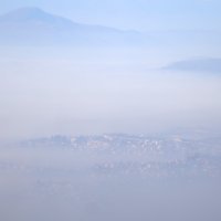 Pogled sa Trebevića na zagađeno Sarajevo