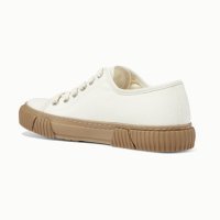 Tenisice s potpisom brenda Both