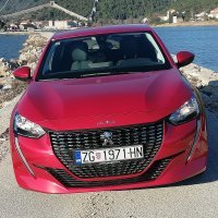 Peugeot 208 Allure BlueHDi 100 S&S
