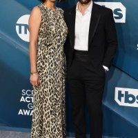 Naomi Scott i Adam Scott
