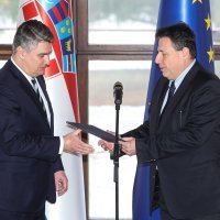Novoizabrani predsjednik Zoran Milanović i Đuro Sessa (DIP)