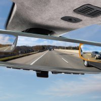 Aston Martin DBS Superleggera s Gentex sustavom za nadzor mrtvog kuta