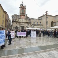 Zadar: Prosvjed "Pošto žensko zdravlje" na Narodnom trgu