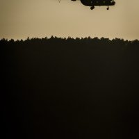 Intenzivna potraga za nestalim pilotom nakon pada helikoptera