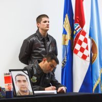 U Zemuniku otvorena Knjiga žalosti za pilote poginule u padu helikoptera