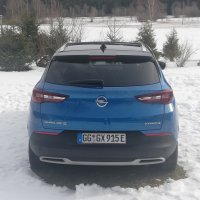Opel Grandland X Hybrid4