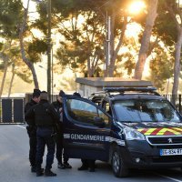 Francuski građani na povratku iz Kine smješteni u karantenu na odmaralištu kod Marseillesa