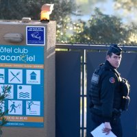 Francuski građani na povratku iz Kine smješteni u karantenu na odmaralištu kod Marseillesa