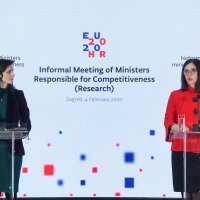 Blaženka Divjak i Mariya Gabriel