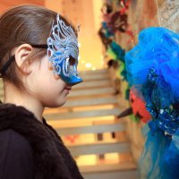 Izložba pokladnih maski u gradskoj knjižnici u Šibeniku