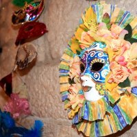 Izložba pokladnih maski u gradskoj knjižnici u Šibeniku